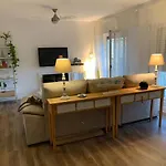Nuevo y Moderno Apartamento